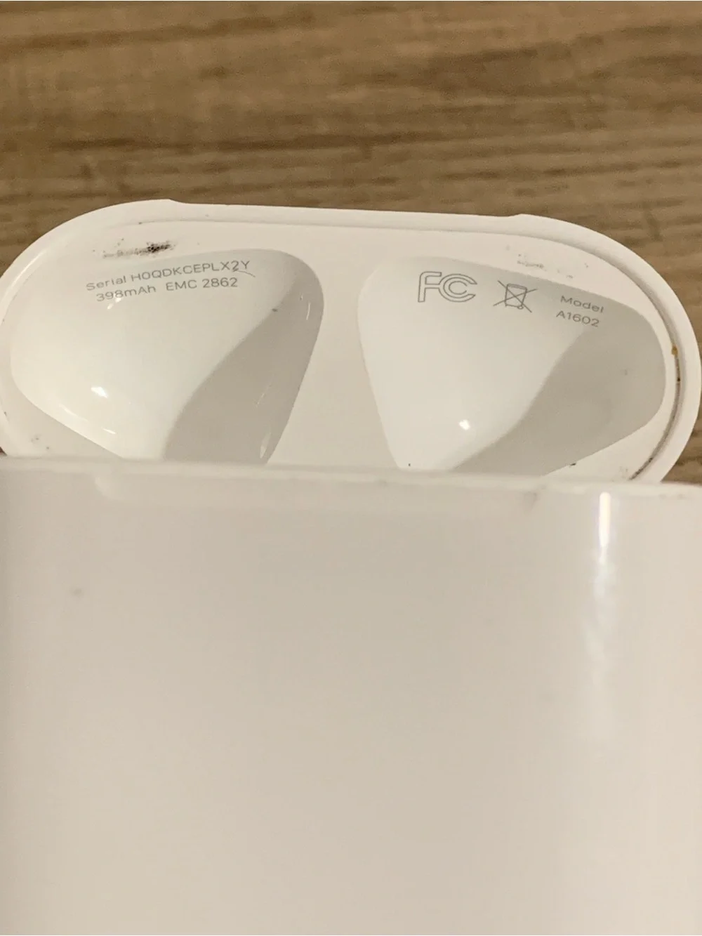 AirPods 2nd Generation with Charging Case